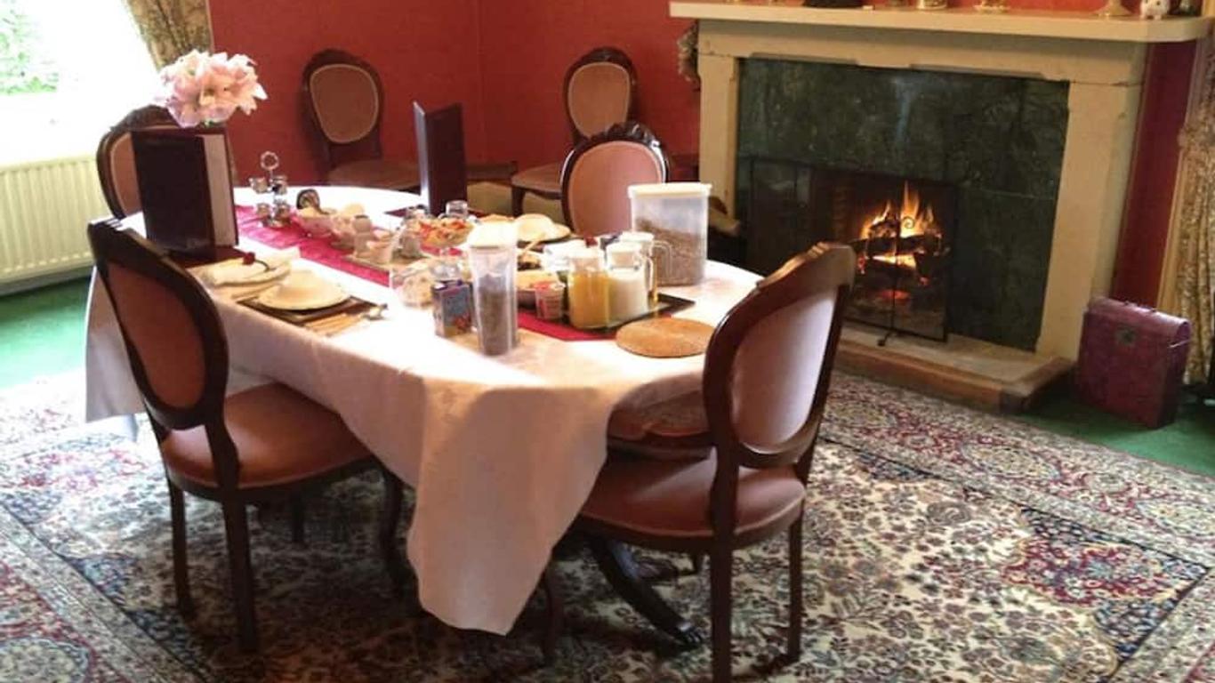 Abbotshaw House - Farm B&B