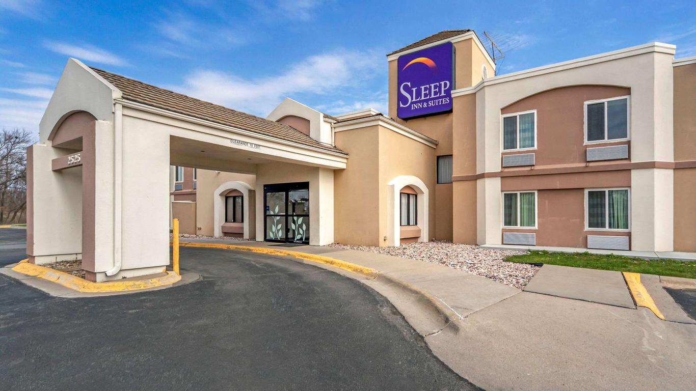 Sleep Inn and Suites Omaha Airport