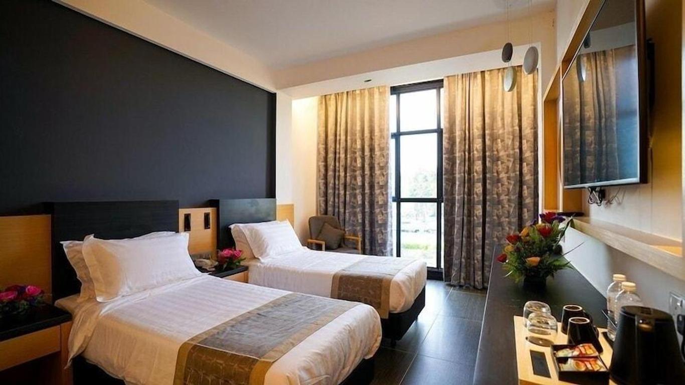 Cozzi Hotel