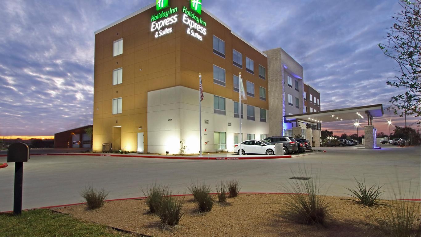 Holiday Inn Express & Suites Brookshire - Katy Freeway