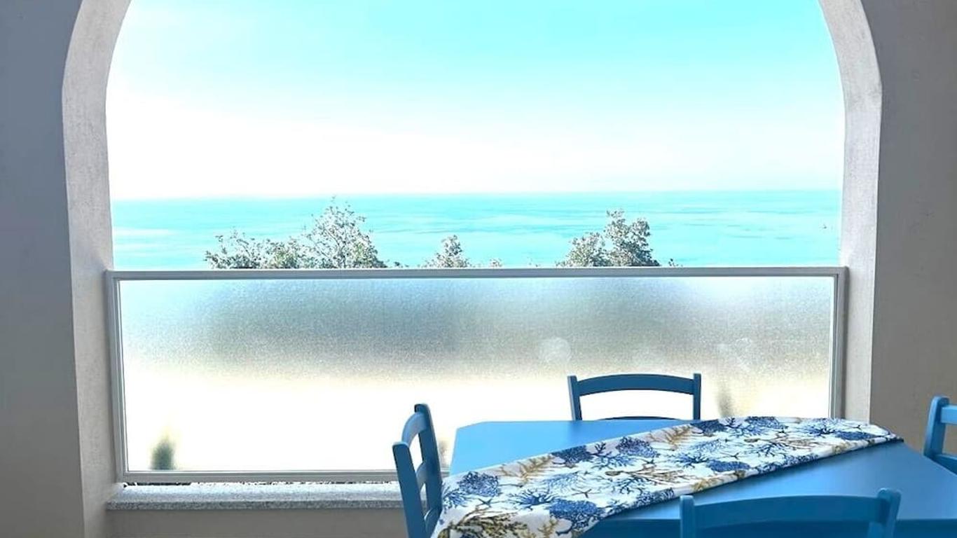 Bloom Tropea