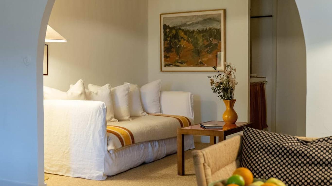 Le Moulin, Lourmarin, a Beaumier Hotel
