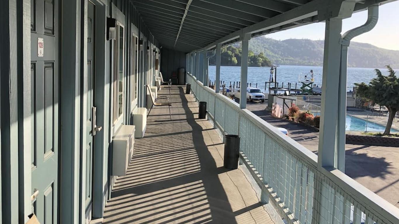 Lamplighter Motel Clearlake