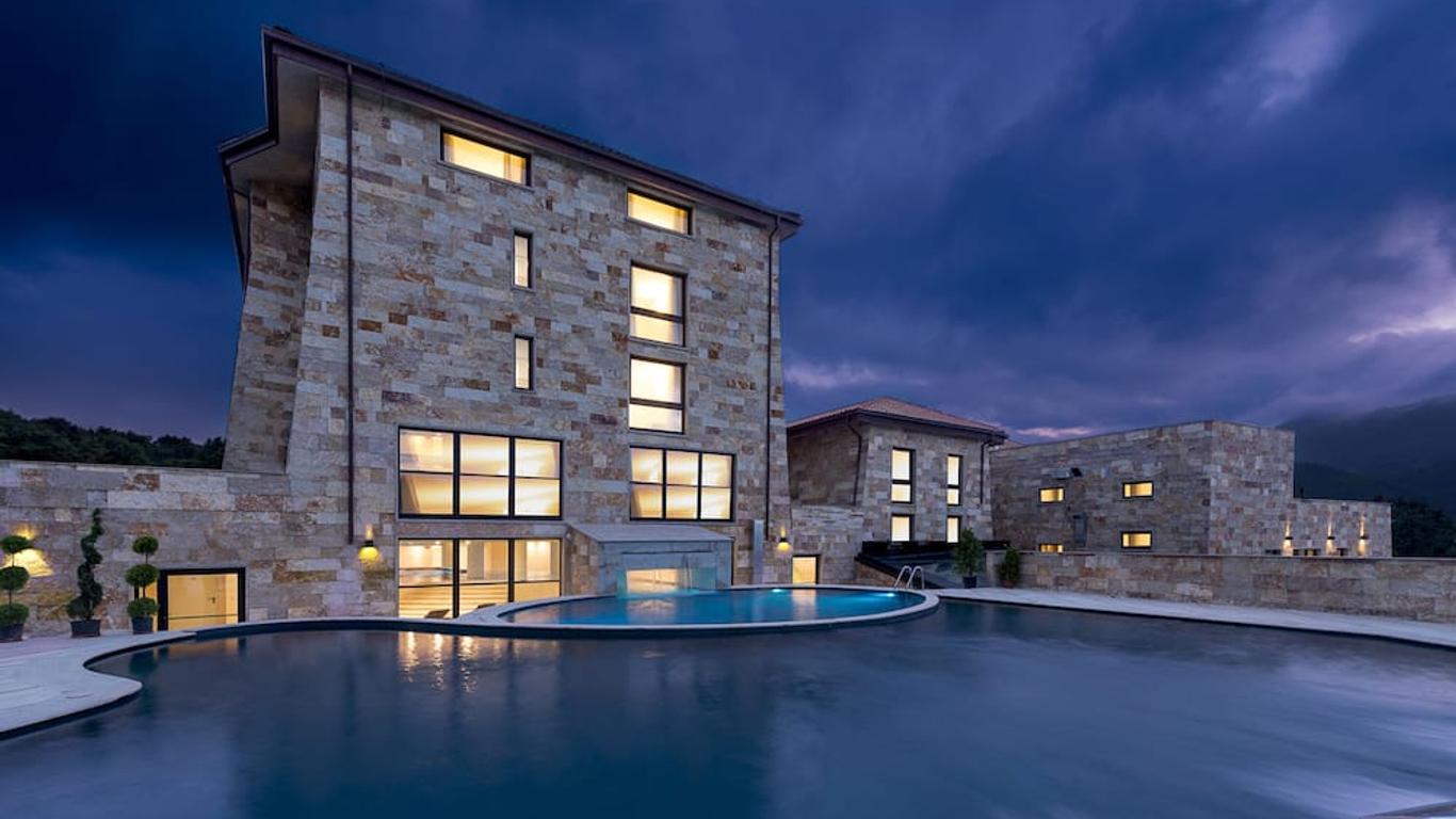 Aqua Montis Resort & Spa