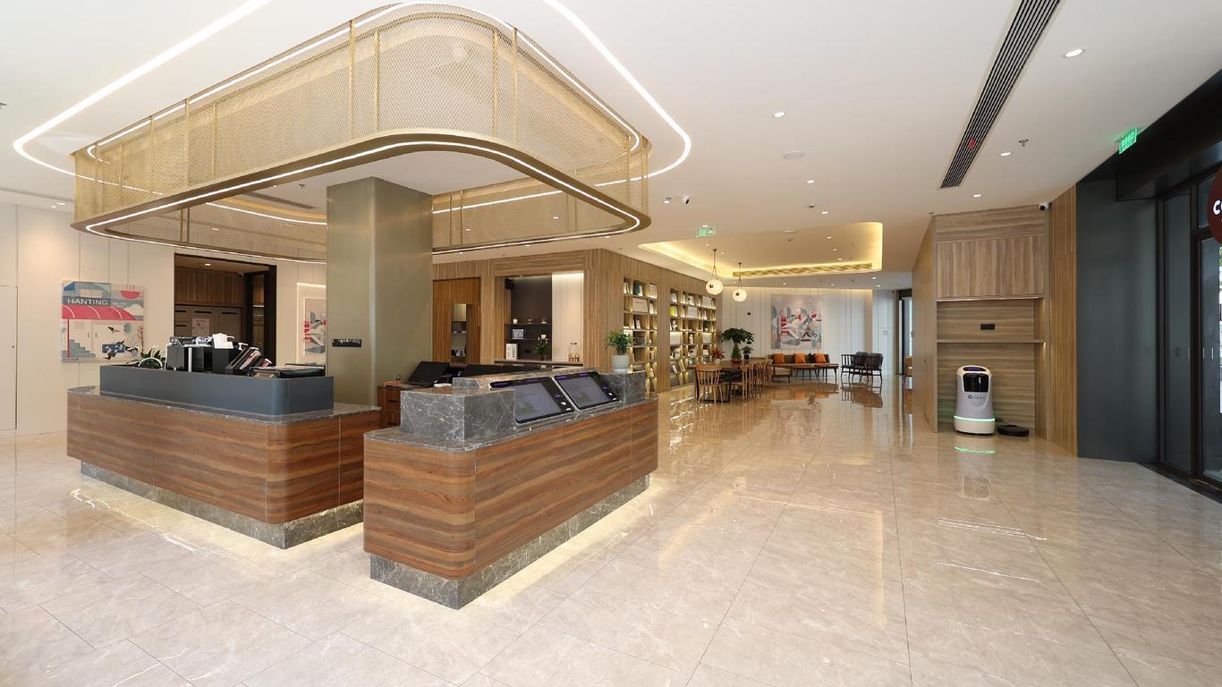 Hanting Hotel Huzhou Aishan Yintai South Street