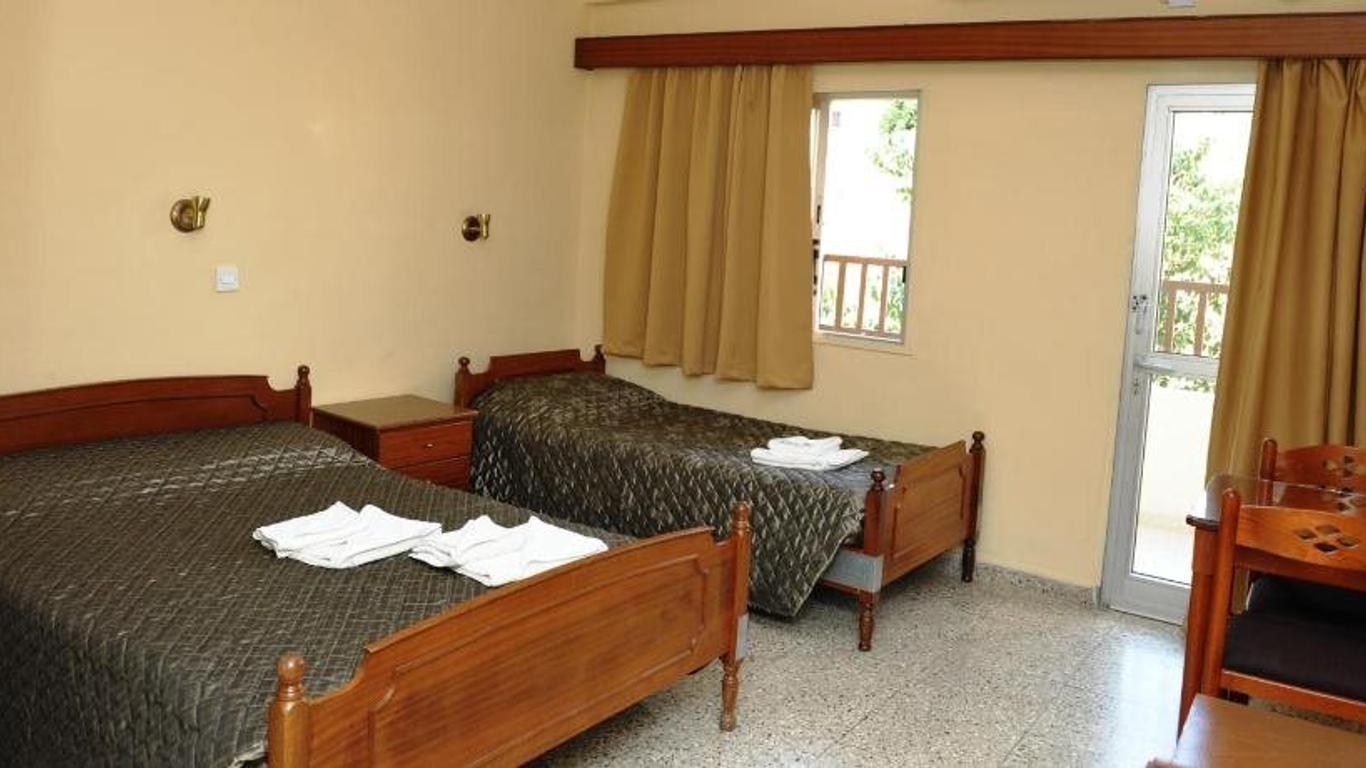 Minaides Hotel