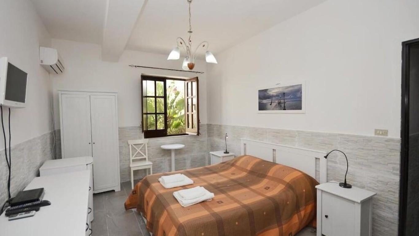 Alba Chiara B&B