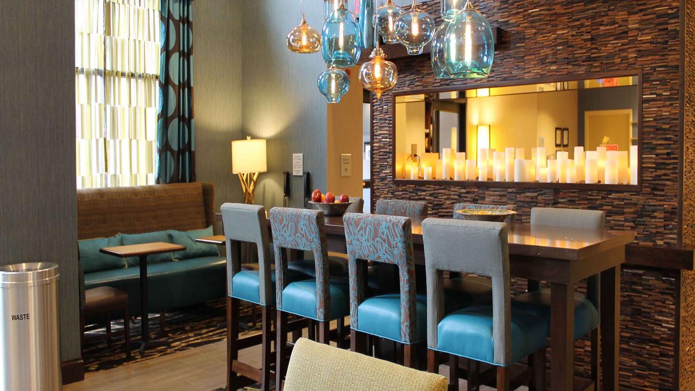Hampton Inn & Suites by Hilton Stroudsburg Pocono Mountains