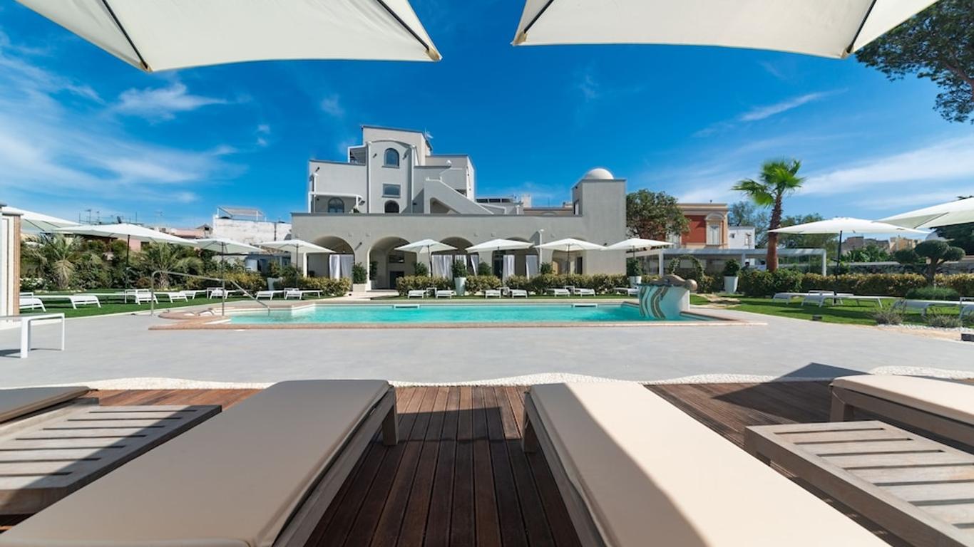 Insula Boutique Hotel