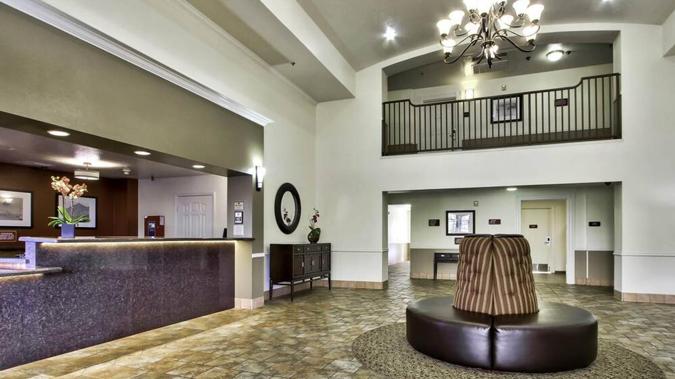 Best Western Salinas Valley Inn & Suites