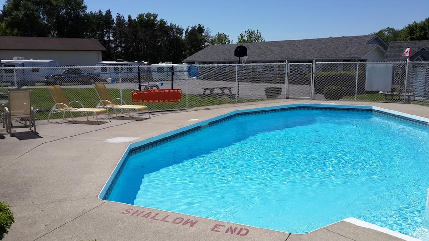 Fox Motor Inn