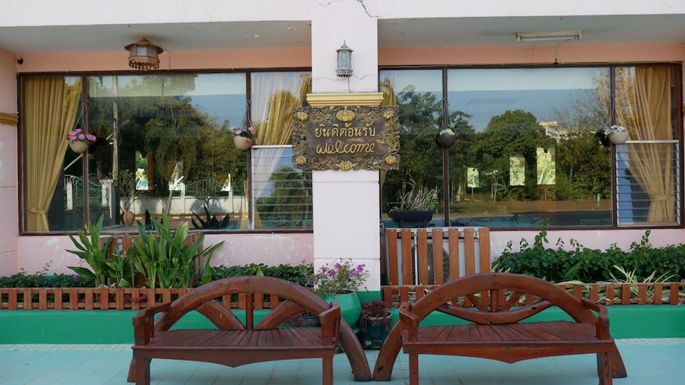 Royal Jommanee Hotel