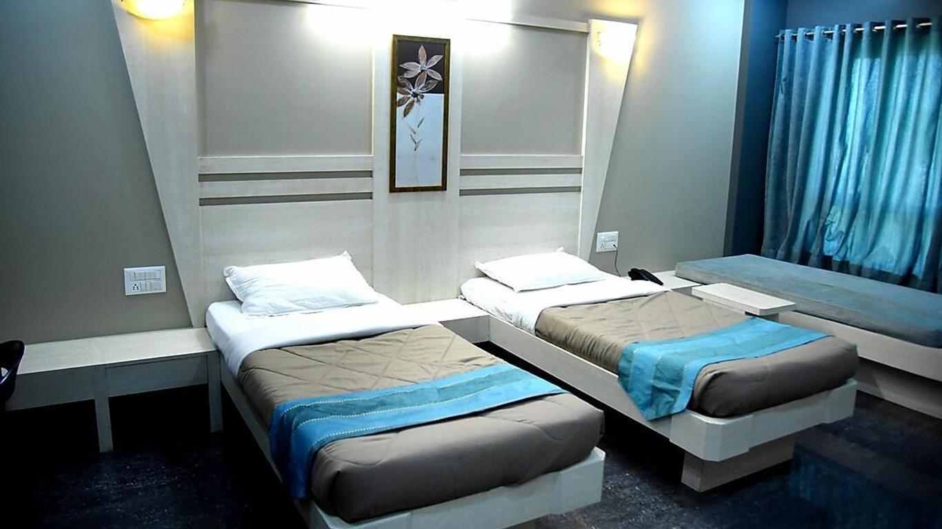 Lotus Hotel