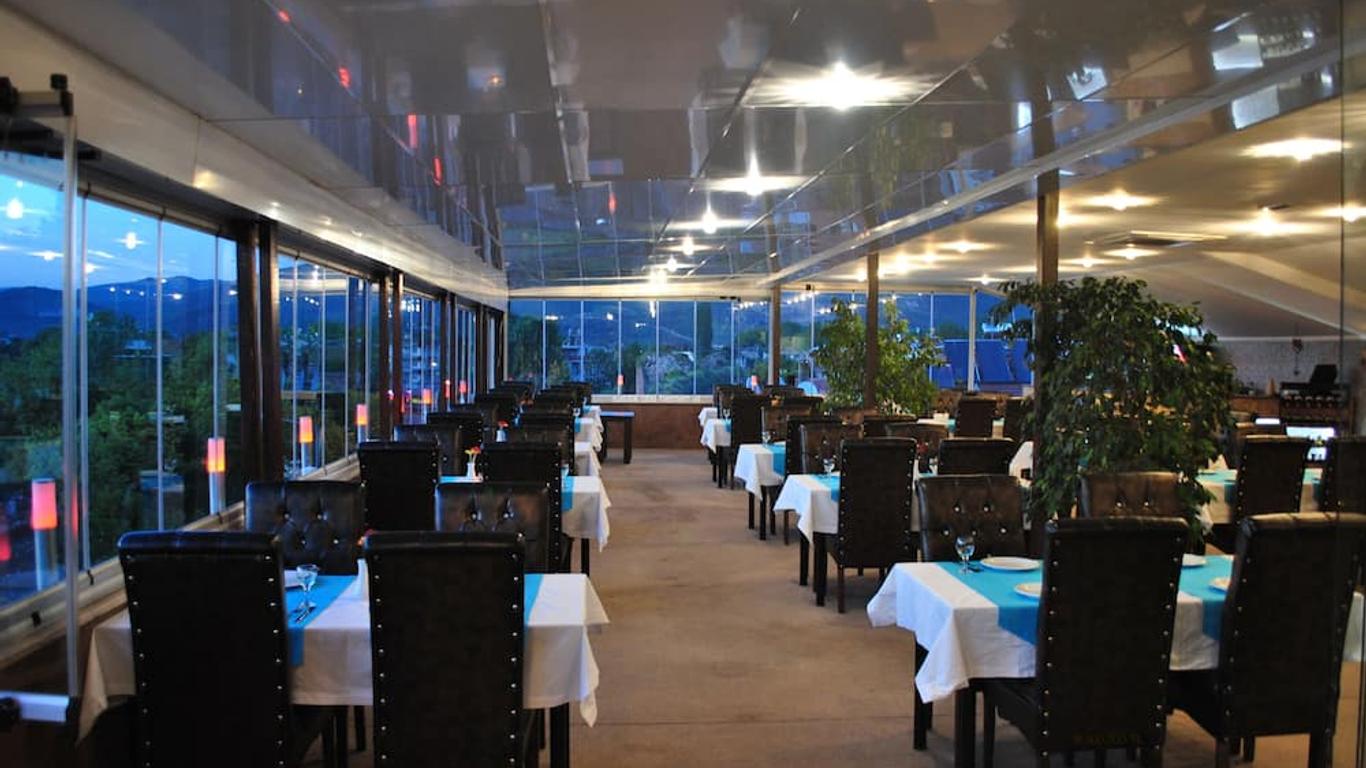 Cem Hotel