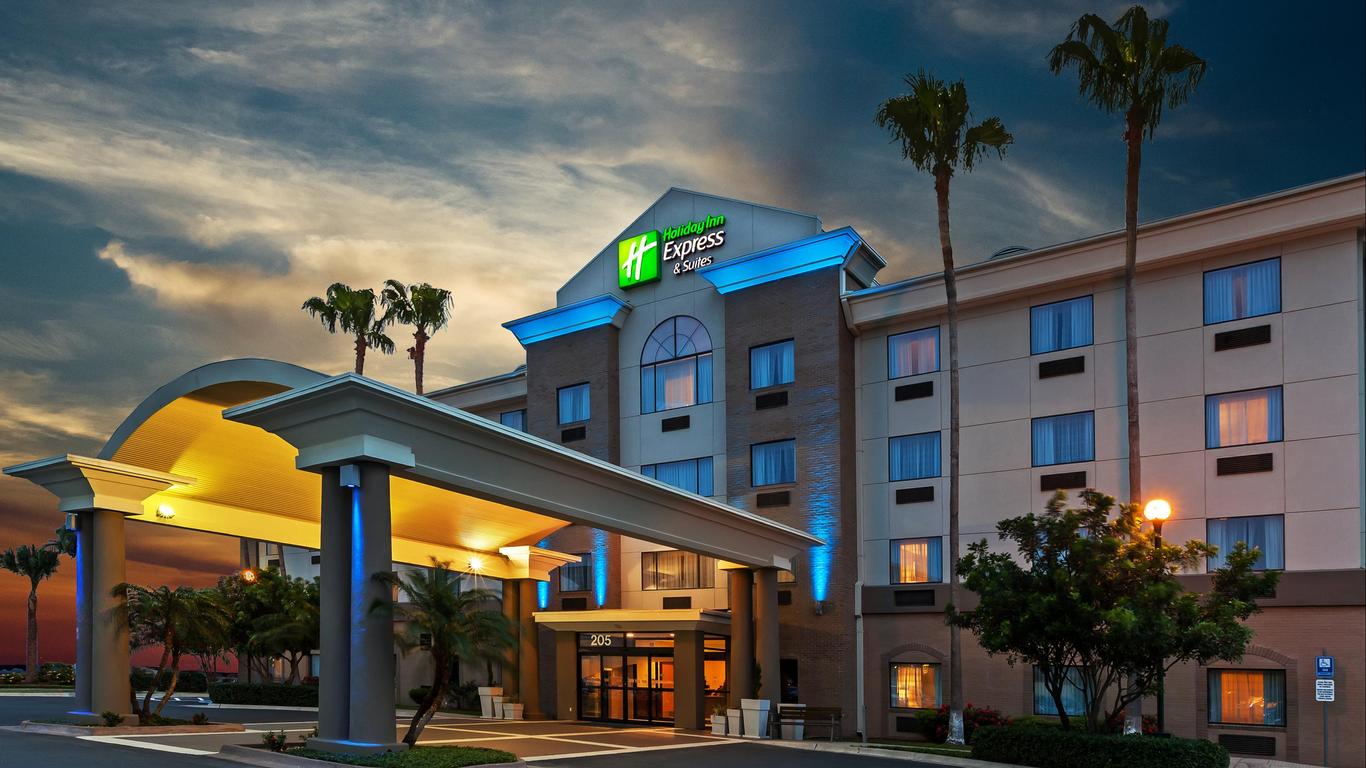 Holiday Inn Express & Suites Pharr