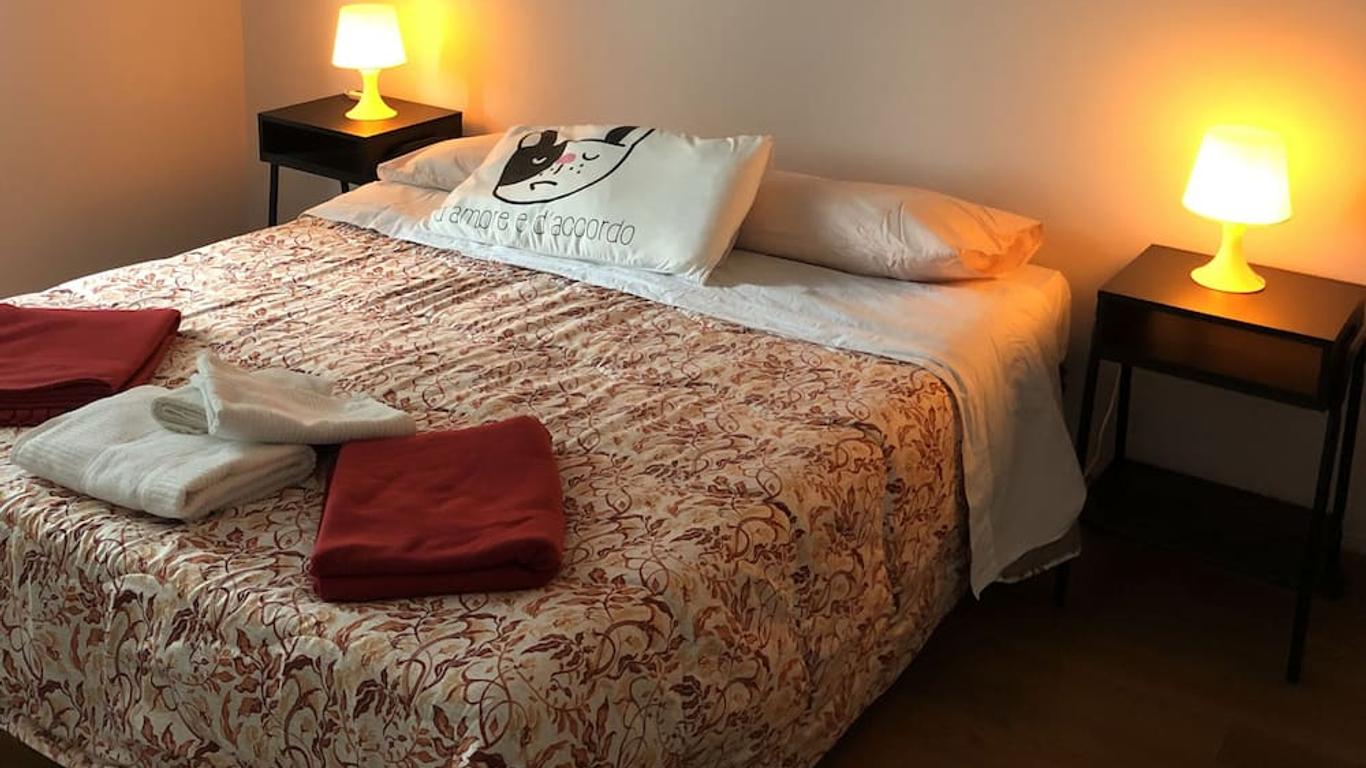 Paradise Rooms - Brignole Station