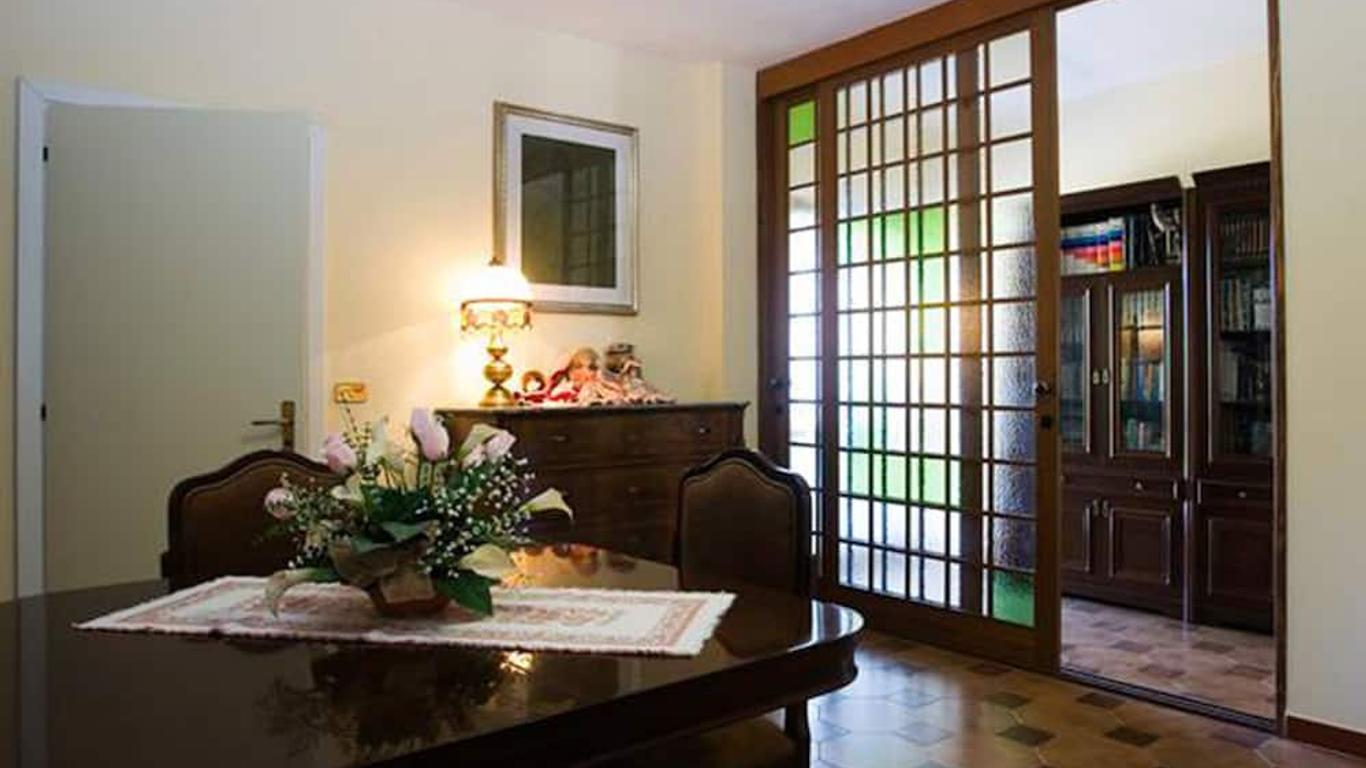 Bed & Breakfast Villa Flora