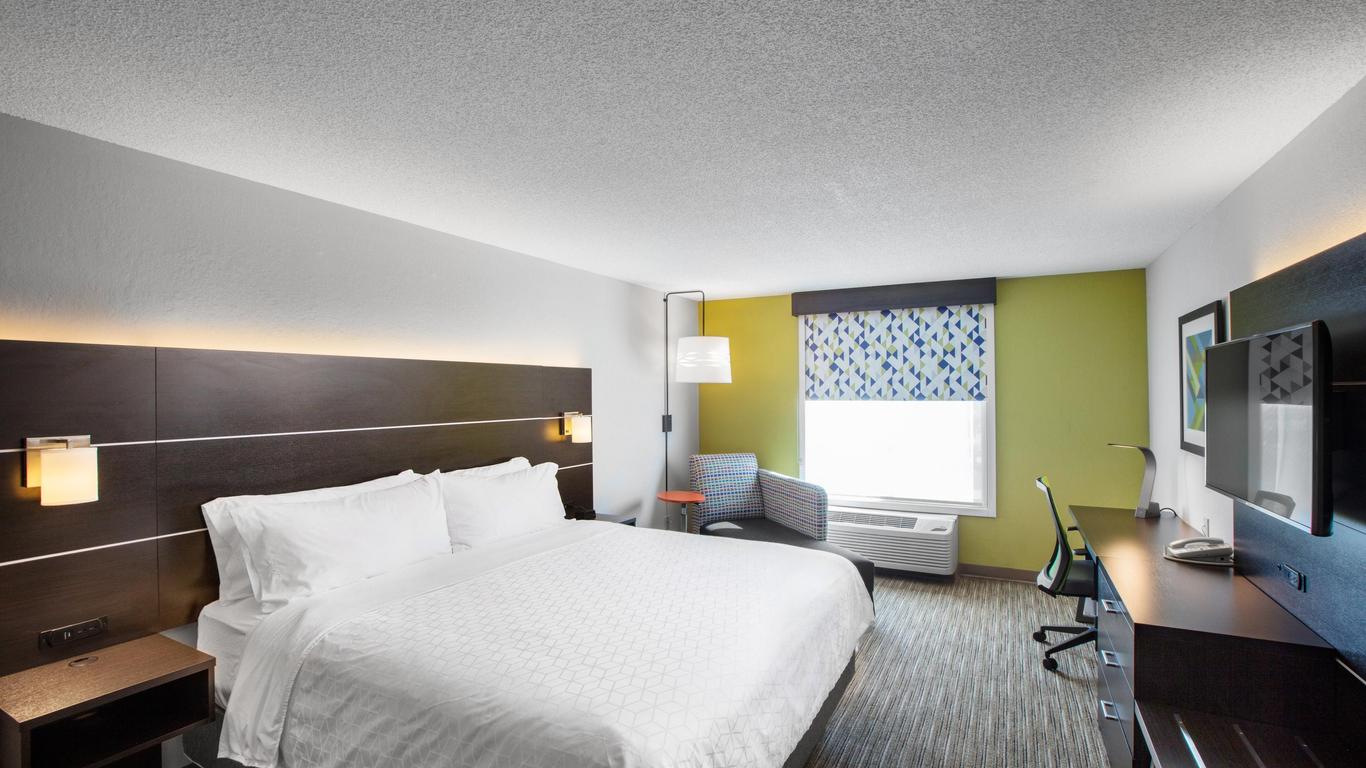 Holiday Inn Express Hotel & Suites Altoona-Des Moines, An IHG Hotel