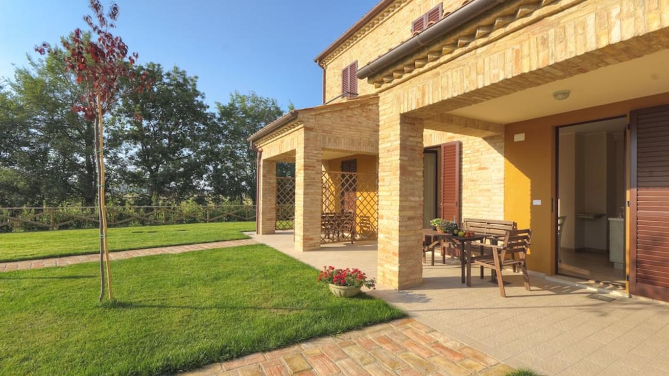 Residence Casale Torrenova al Conero