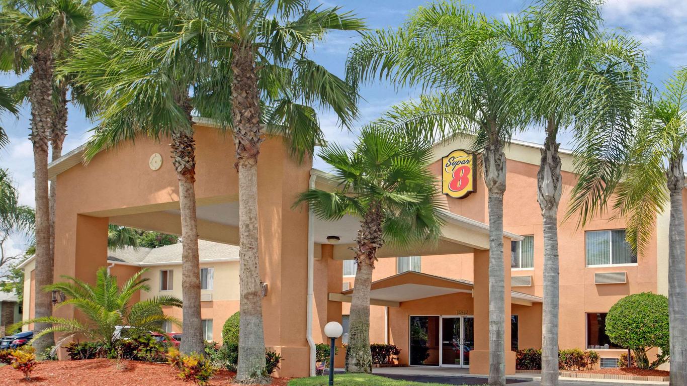 Super 8 by Wyndham Daytona Beach