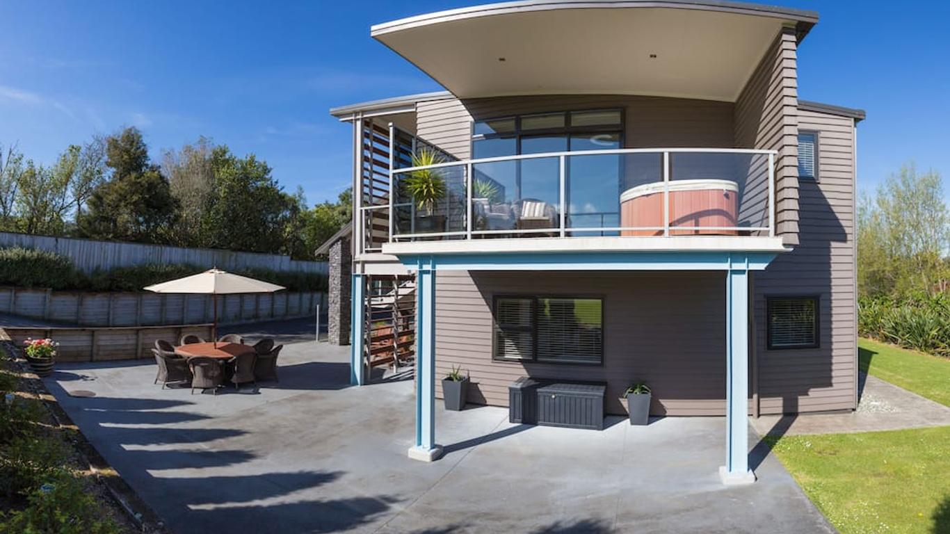Amity Court Motel