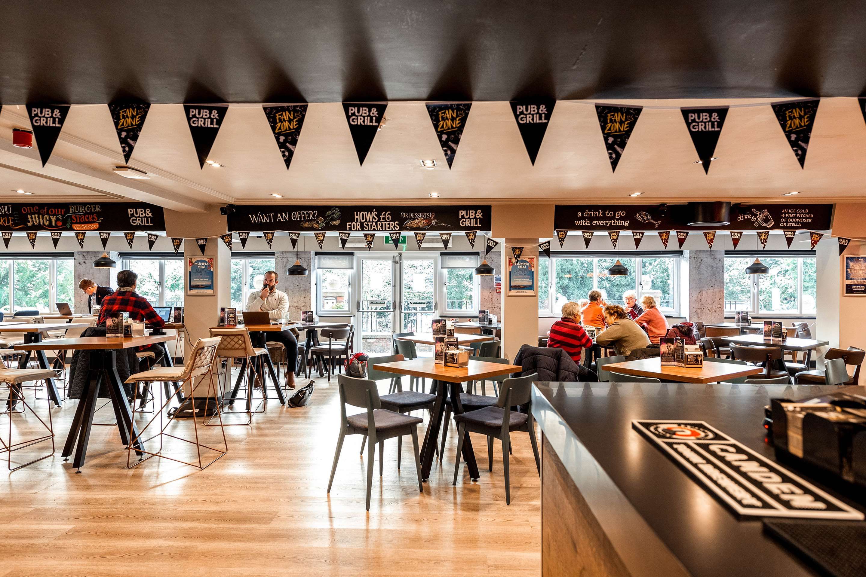 Bar Foto