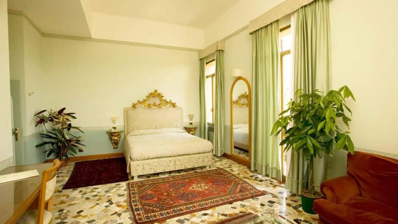 Hotel Antico Borgo