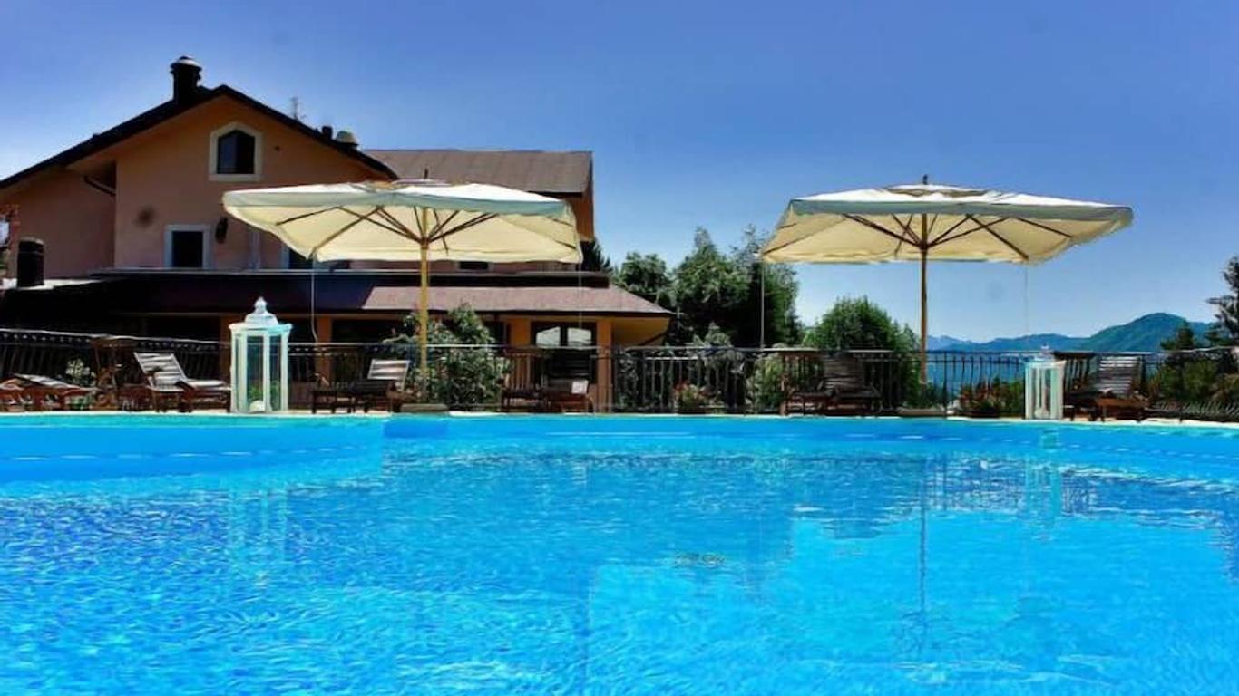 Hotel Bucaneve