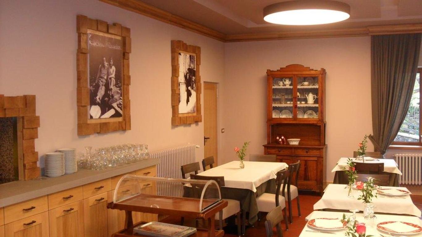 Hotel Bristol