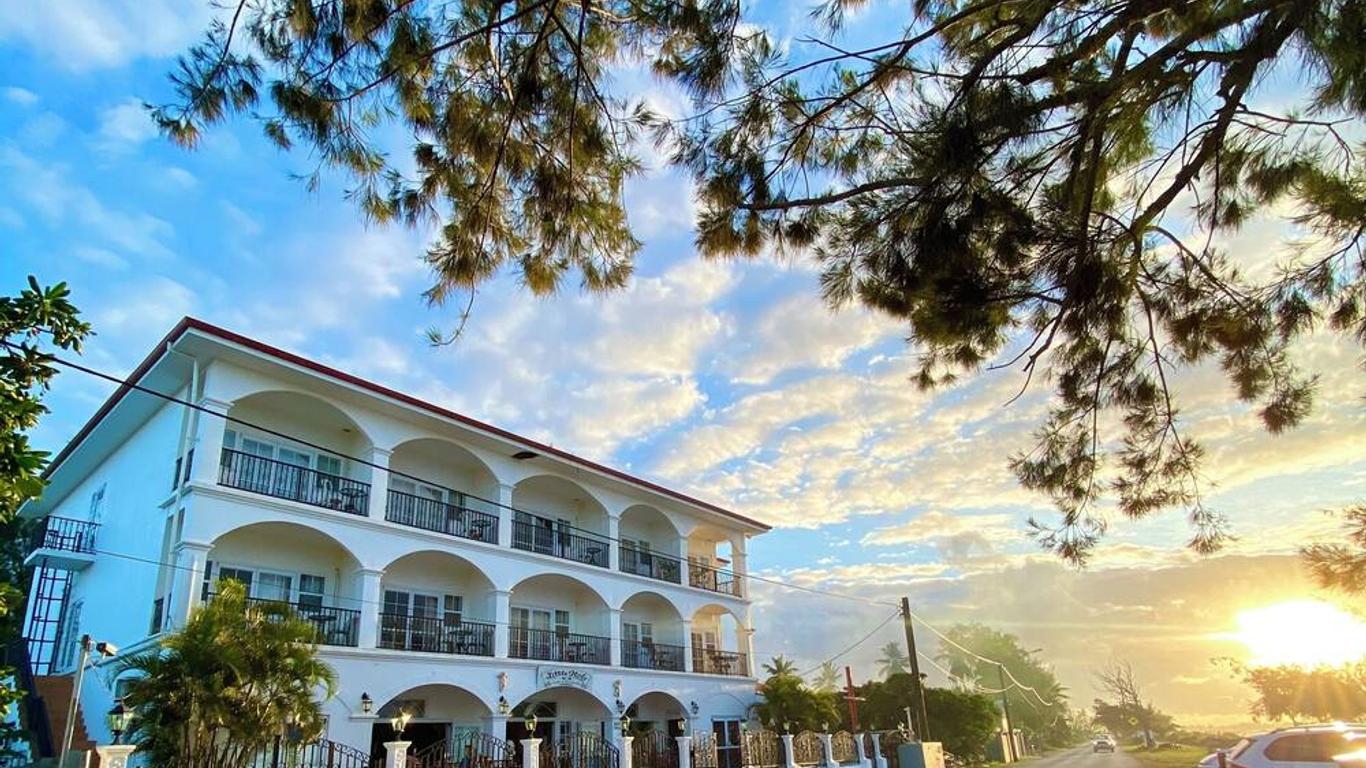 Little Italy Hotel