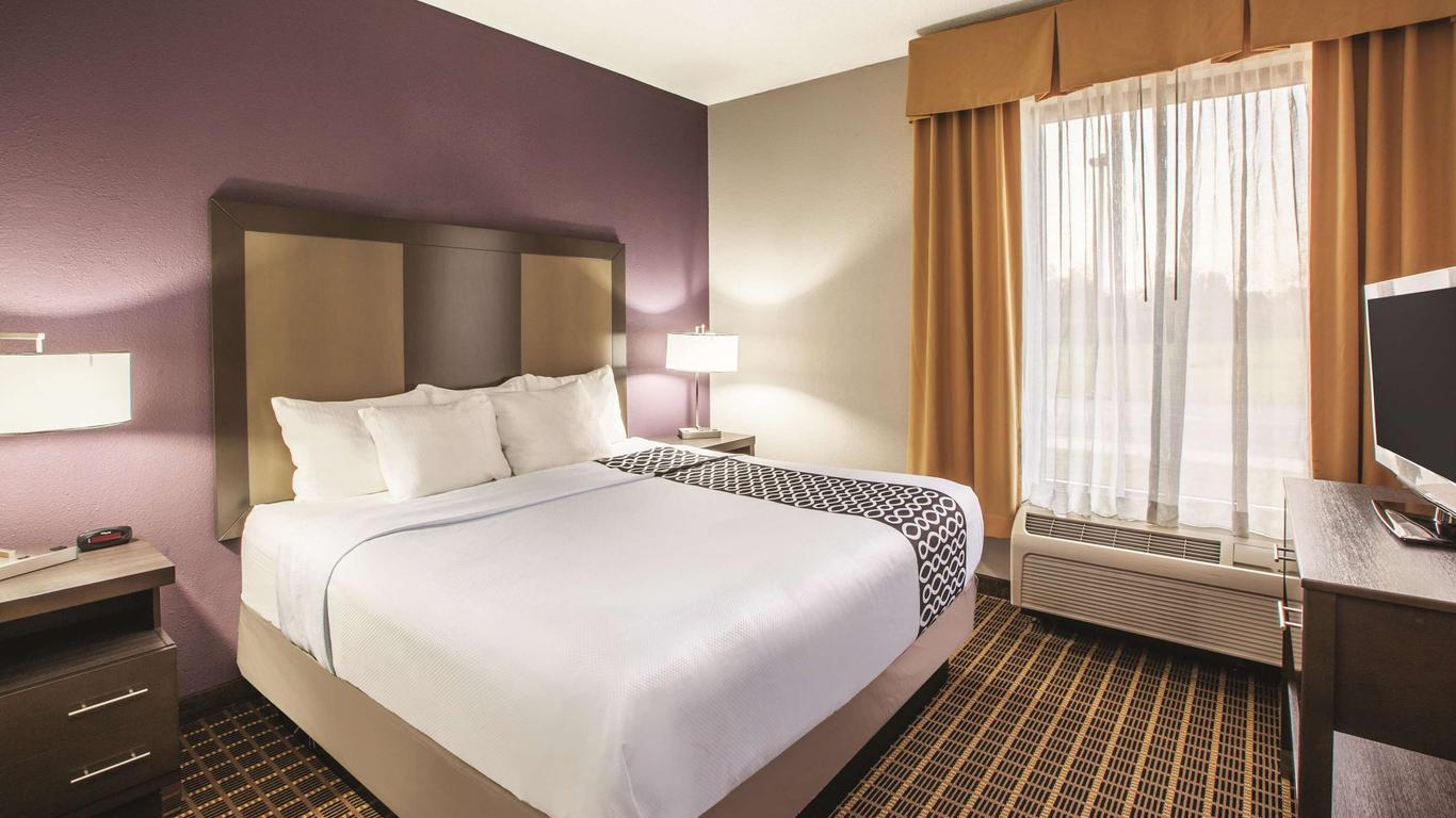 La Quinta Inn & Suites by Wyndham Mechanicsburg - Harrisburg