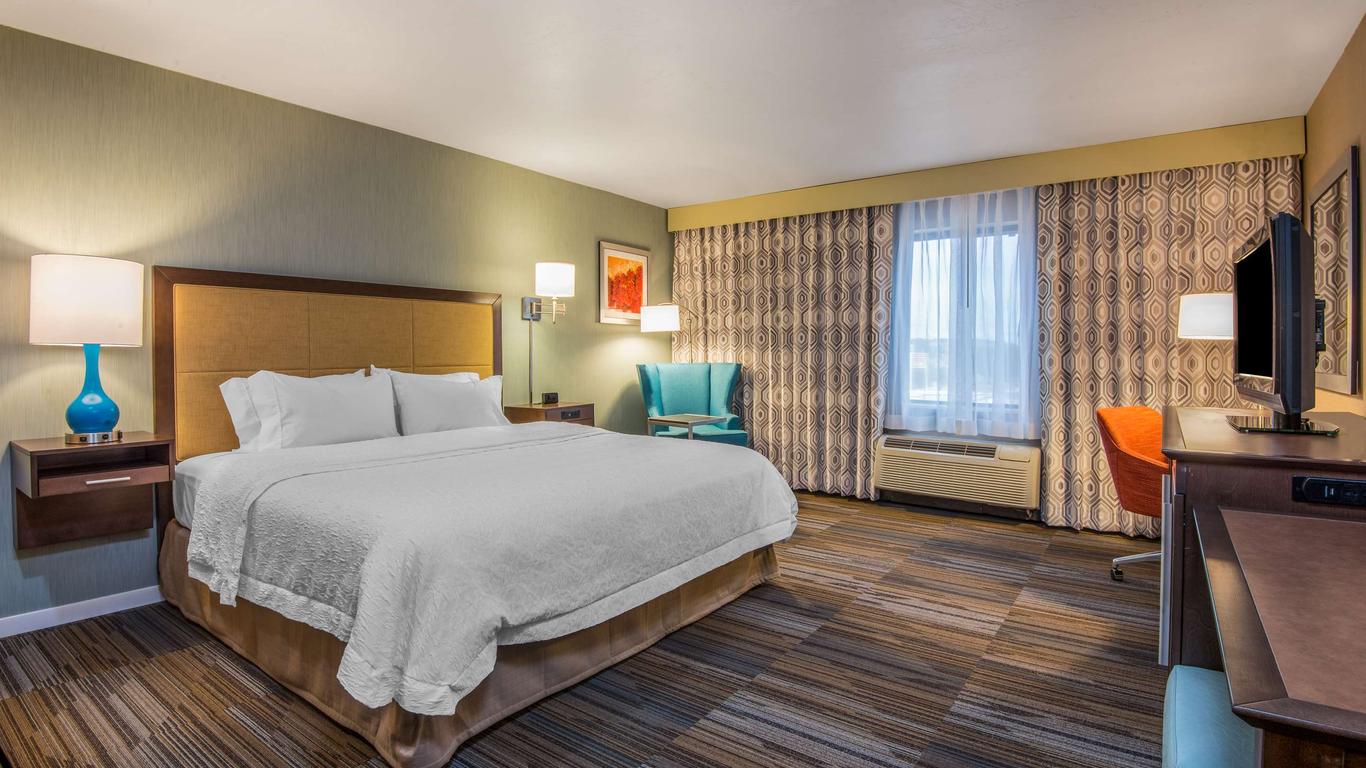 Hampton Inn & Suites Los Alamos White Rock