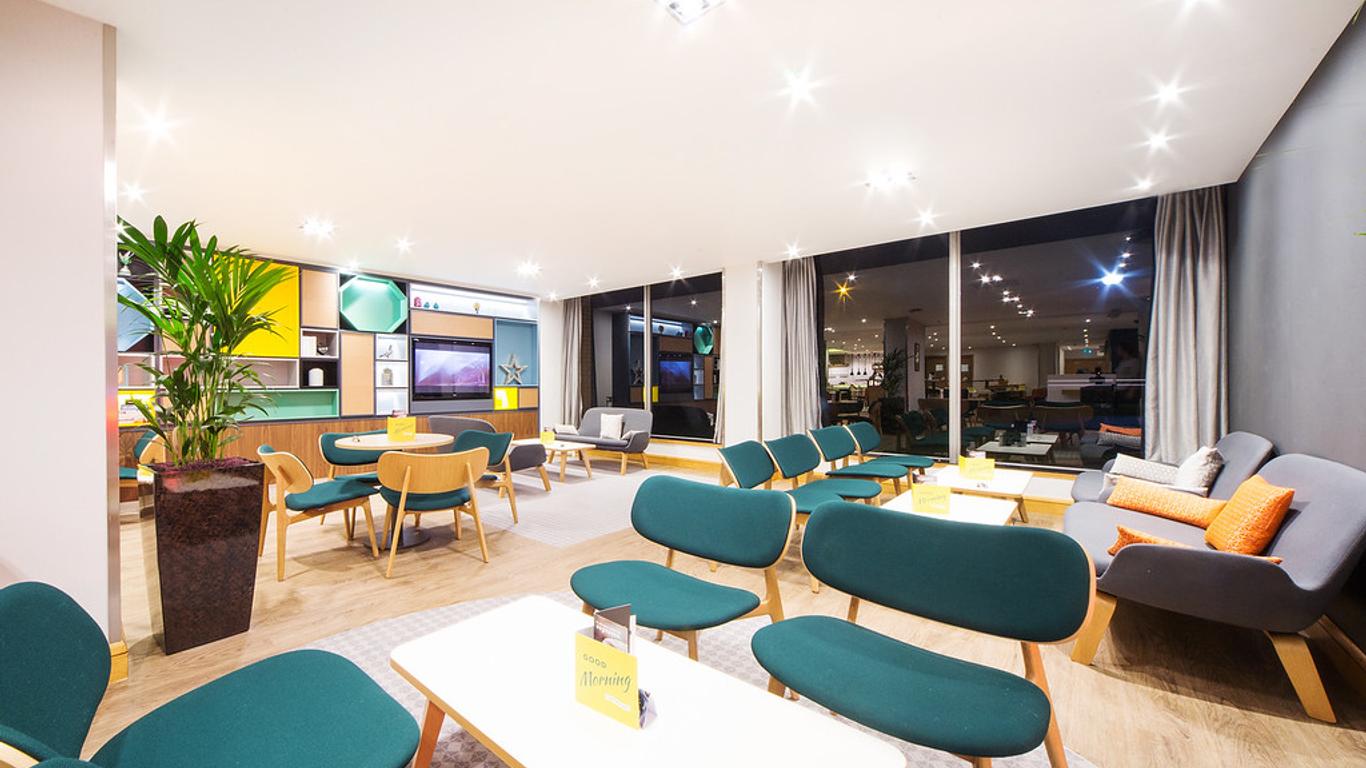 Holiday Inn London - Gatwick Airport