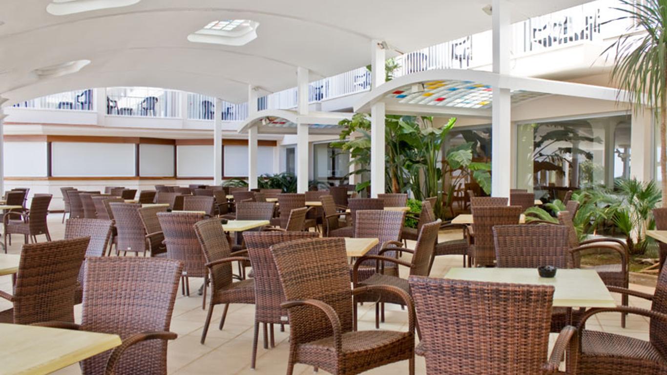 Minura Hotel Sur Menorca & Waterpark